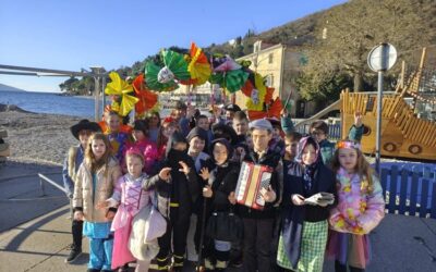 Miće maškarice PŠ Eugen Kumičić obišle Mošćeničku Dragu